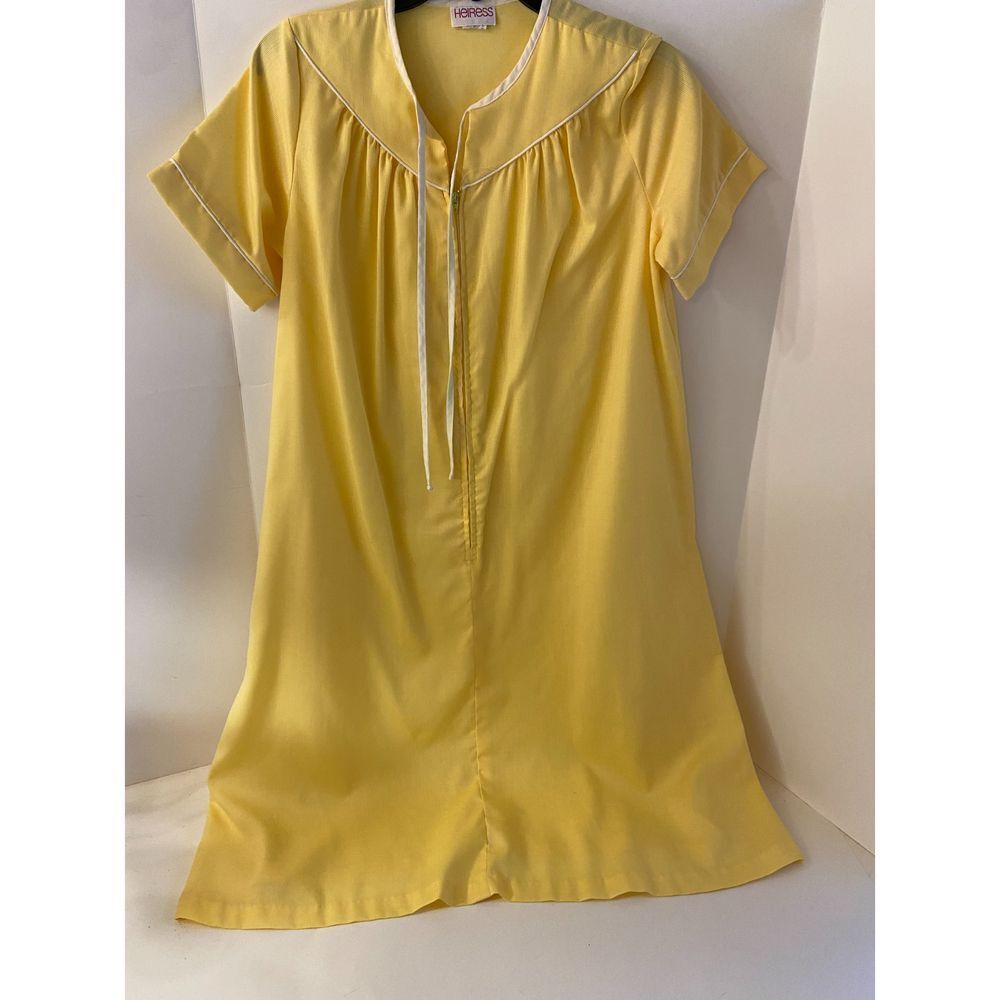 Vintage Heiress House Robe Zipper Gown USA size 12 Union Tag